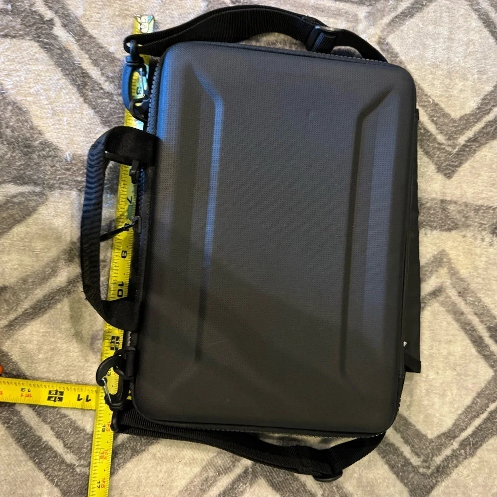 Thule Black Protective Case Gauntlet 4